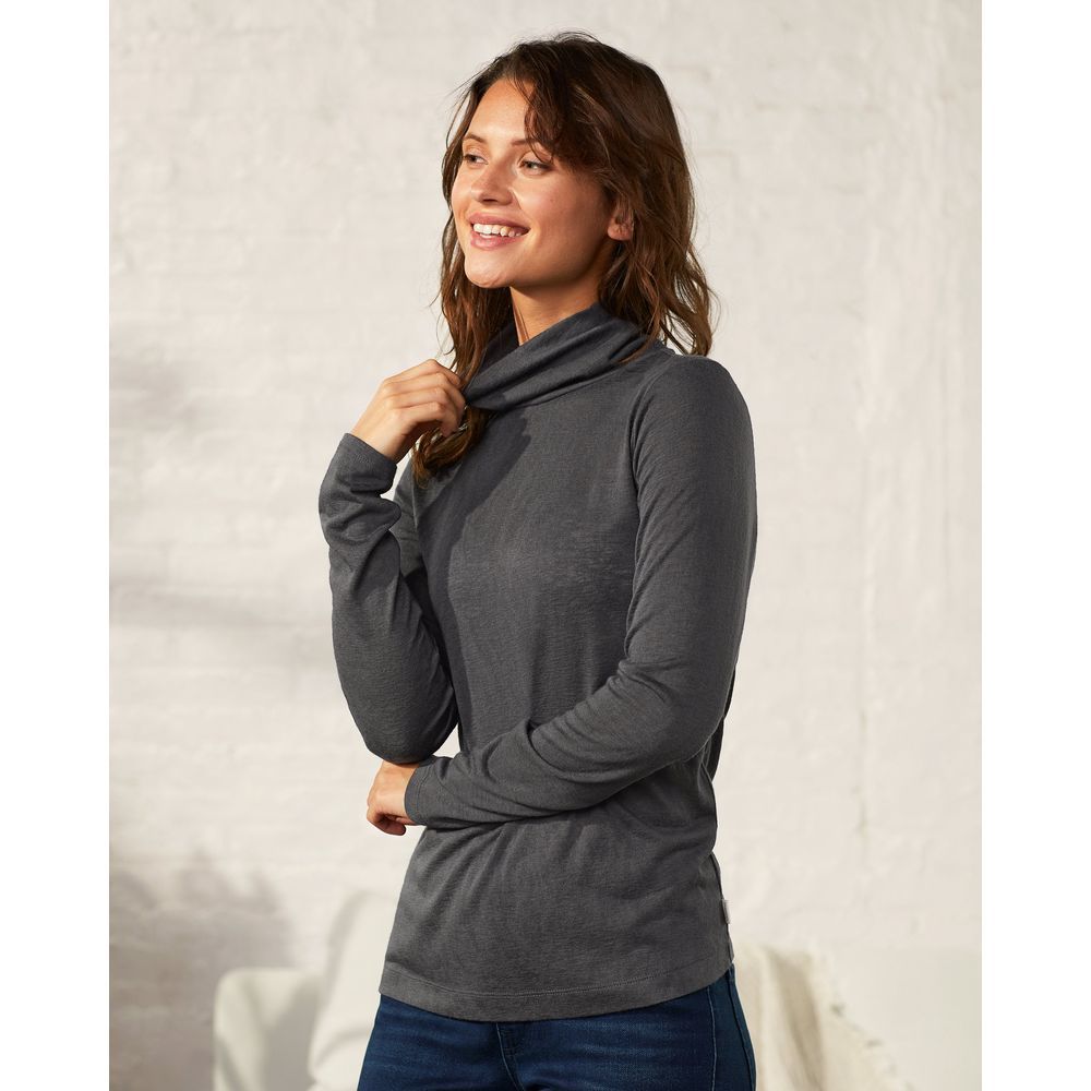 UPWEST Easy Layering Turtleneck